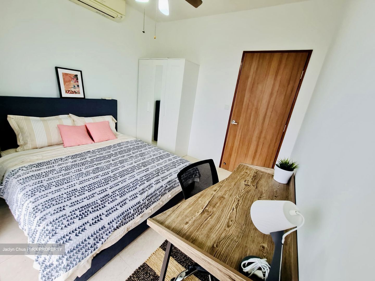 The Lakefront Residences (D22), Condominium #483099411